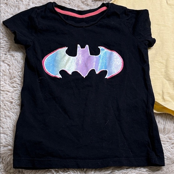 6/7 T Kids Pajamas Set with Bat Logo - Black, Yellow, Blue Grey leggings - Picture 2 of 9